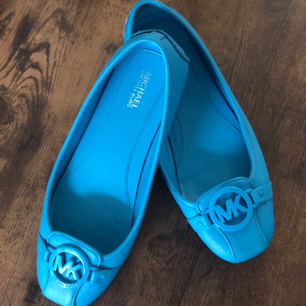 Michael Kors flats/driving moc style. Like new!